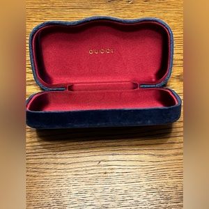 Blue Velvet “Authentic” Gucci Sunglass/Eyeglass Case Clamshell. Preowned.